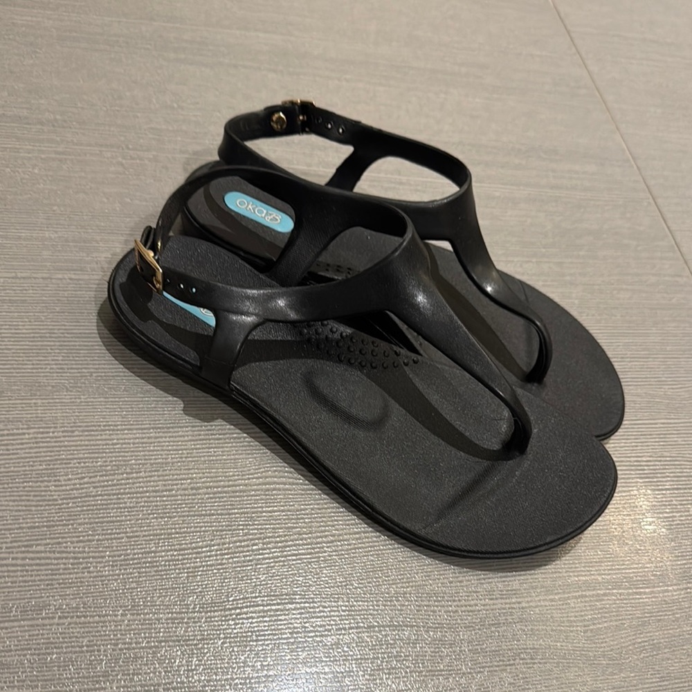 Okabashi Carson Women's Black Licorice Sandals